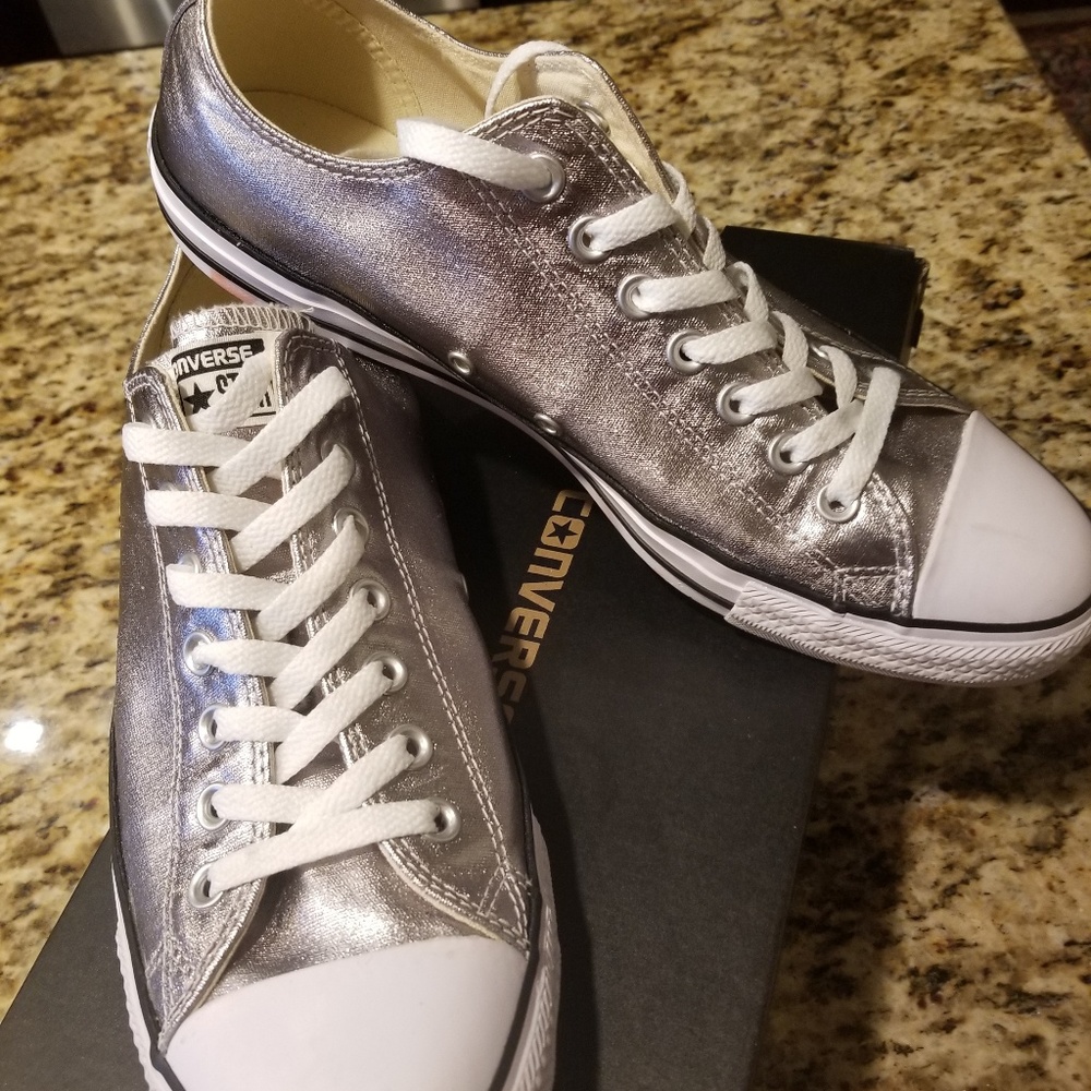 Converse shoes - Picture 5 of 5